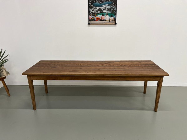 Farmhouse table with beech and solid ash spindle legs