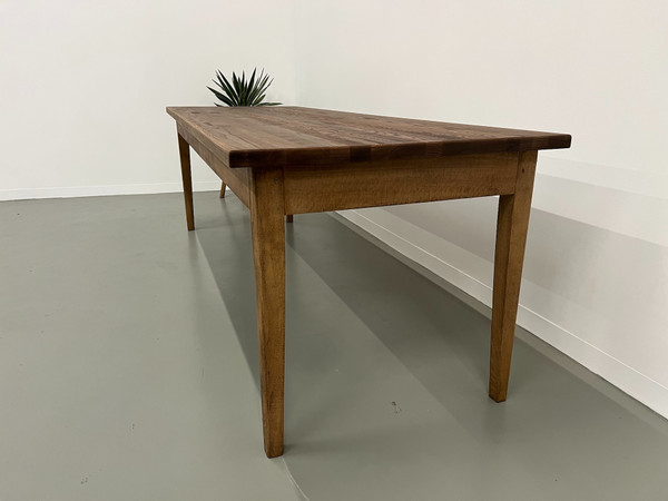 Farmhouse table with beech and solid ash spindle legs
