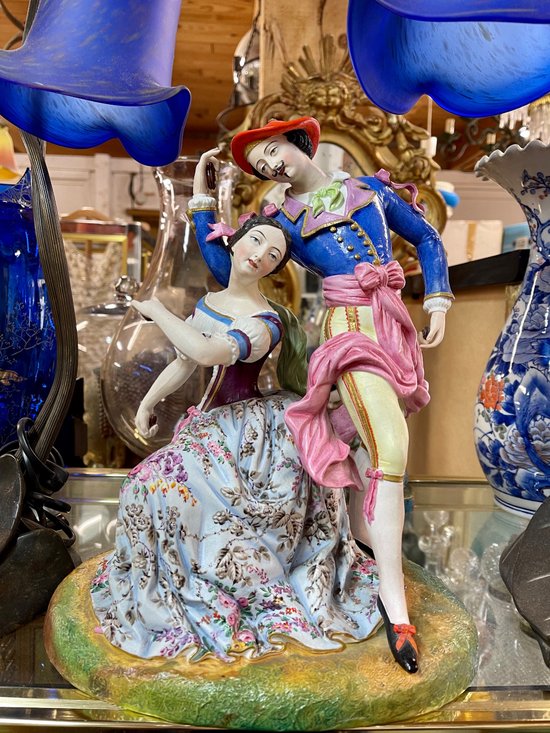 PARIS, MANUFACTURE de JEAN-BAPTISTE GILLE dit GILLE JEUNE (1837-1868). Beau Groupe de danseurs en biscuit polychrome XIXème siècle.