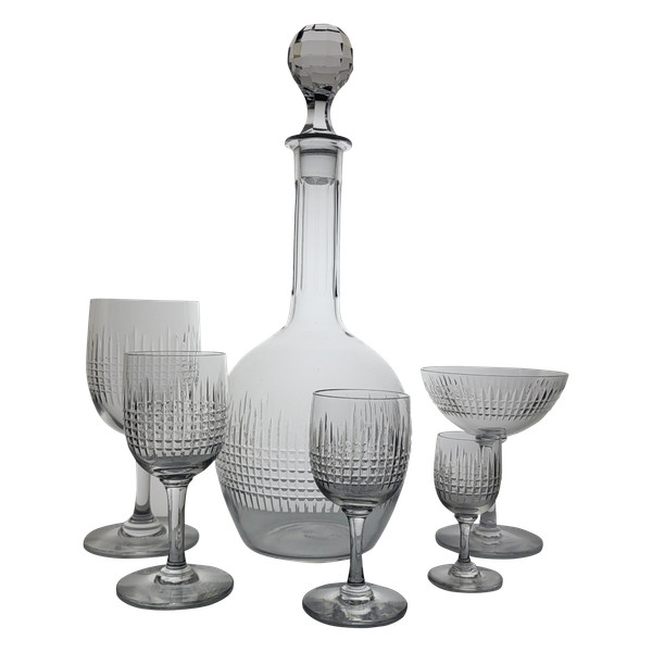 30-piece glass set in Baccarat Nancy crystal