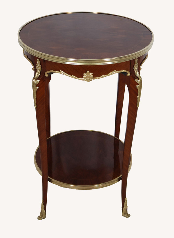 Transition-style pedestal table, 1900s