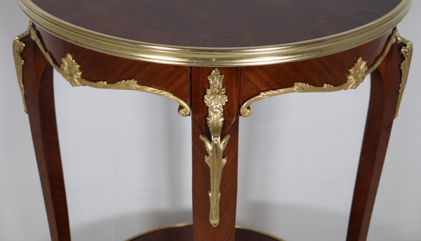 Transition-style pedestal table, 1900s