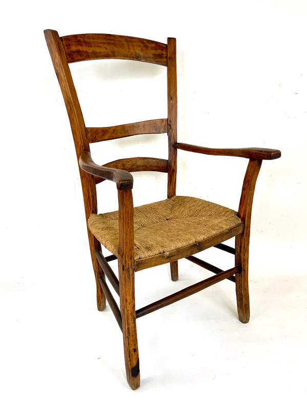 Rustic country armchair from the 18th century - Authentic and full of charm
