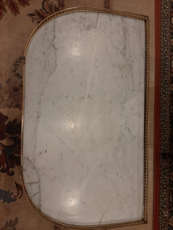 Kleiner Salontisch, genannt Chiffonnière - Mahagoni Louis XVI - XVIII Jahrhundert
