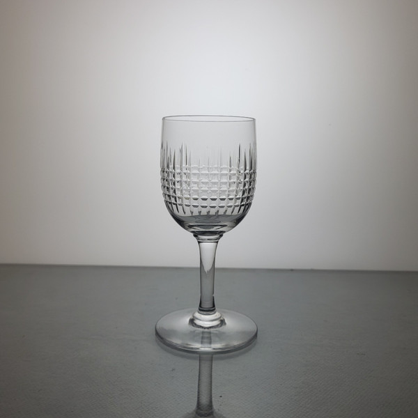 30-piece glass set in Baccarat Nancy crystal