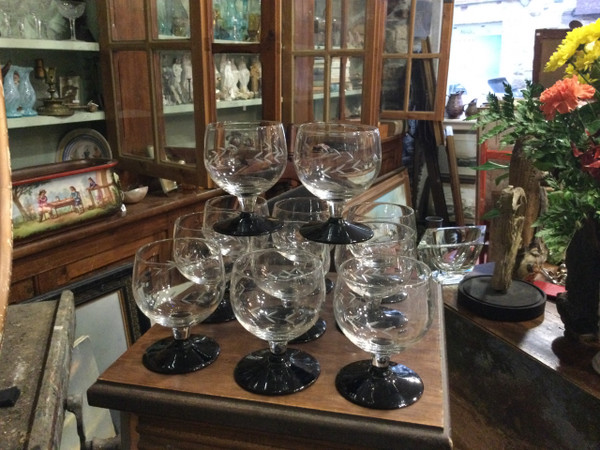 11 wine glasses from the '30s