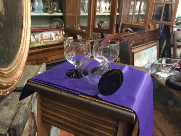 11 wine glasses from the '30s