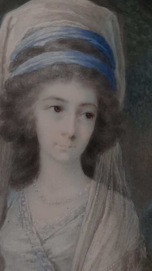 Miniatura di giovane donna a guazzo su avorio, inizio XIX secolo