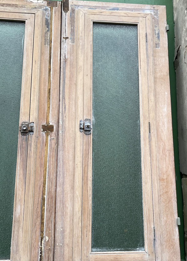 Paar Eingangstüren aus Eiche aus einem Bürgerhaus