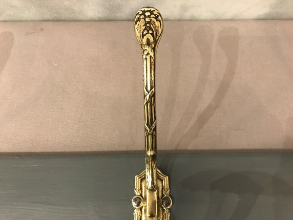 Kleiderstange, Kleiderhaken aus Bronze auf bemaltem Holz, Ende 19.