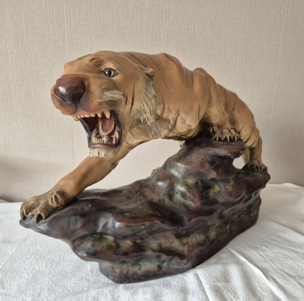 Brüllender Tiger aus mehrfarbigem Terrakotta von Thomas François CARTIER-um 1930