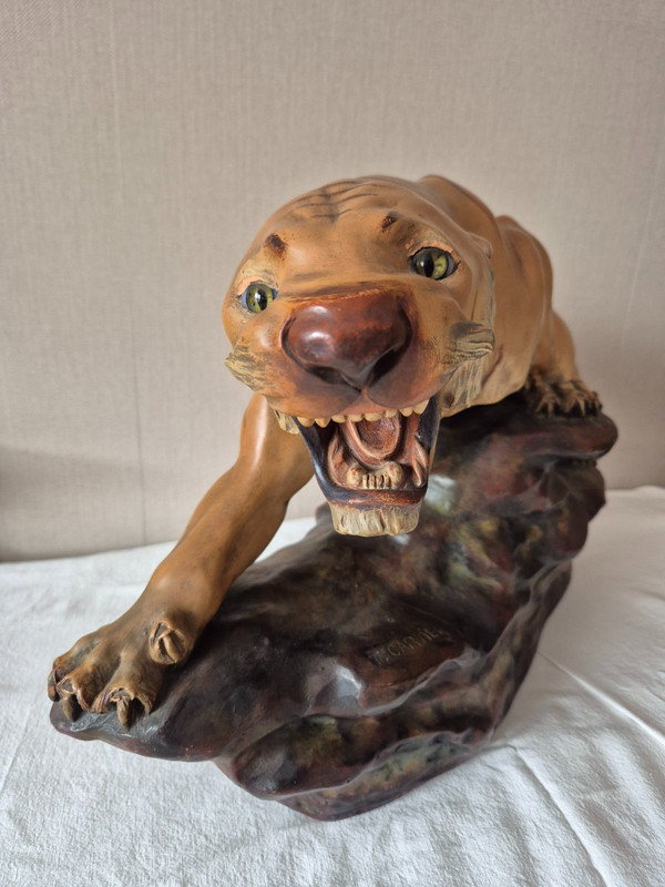 Brüllender Tiger aus mehrfarbigem Terrakotta von Thomas François CARTIER-um 1930