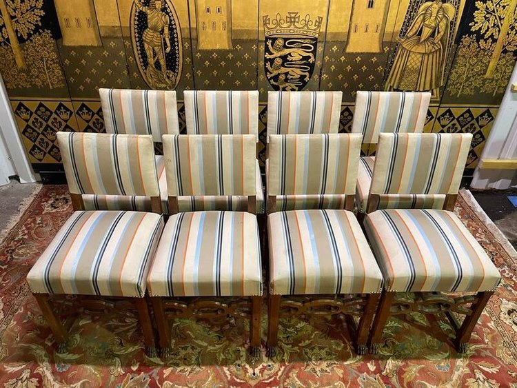 Set of 8 Renaissance style oak chairs
