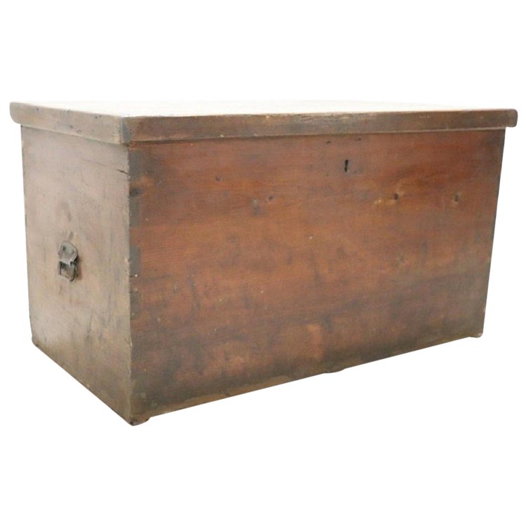 Baule rustico in legno di abete, fine XIX secolo