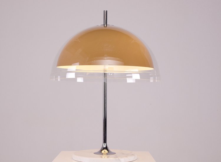 Lampe champignon base marbre par Frank Bentler.