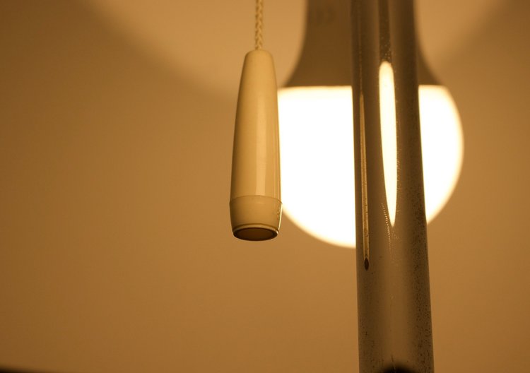 Lampe champignon base marbre par Frank Bentler.