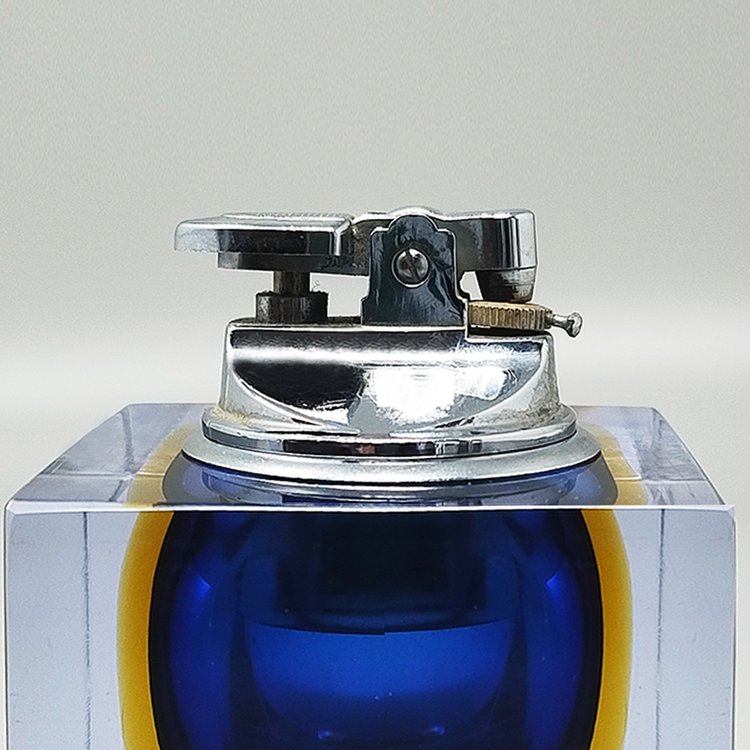 1960er Jahre Atemberaubendes blaues Tischfeuerzeug aus Murano-Sommerso-Glas von Flavio Poli für Seguso