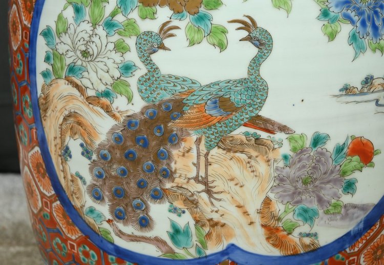 Vaso in porcellana giapponese, periodo Meiji - Fine XIX secolo