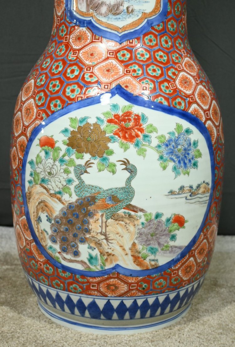 Vaso in porcellana giapponese, periodo Meiji - Fine XIX secolo