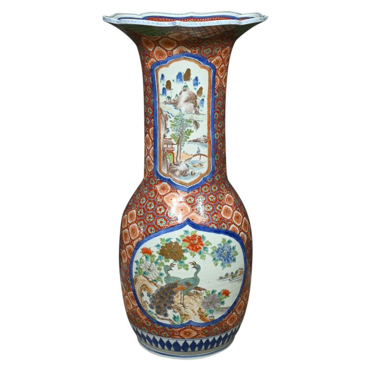 Vaso in porcellana giapponese, periodo Meiji - Fine XIX secolo
