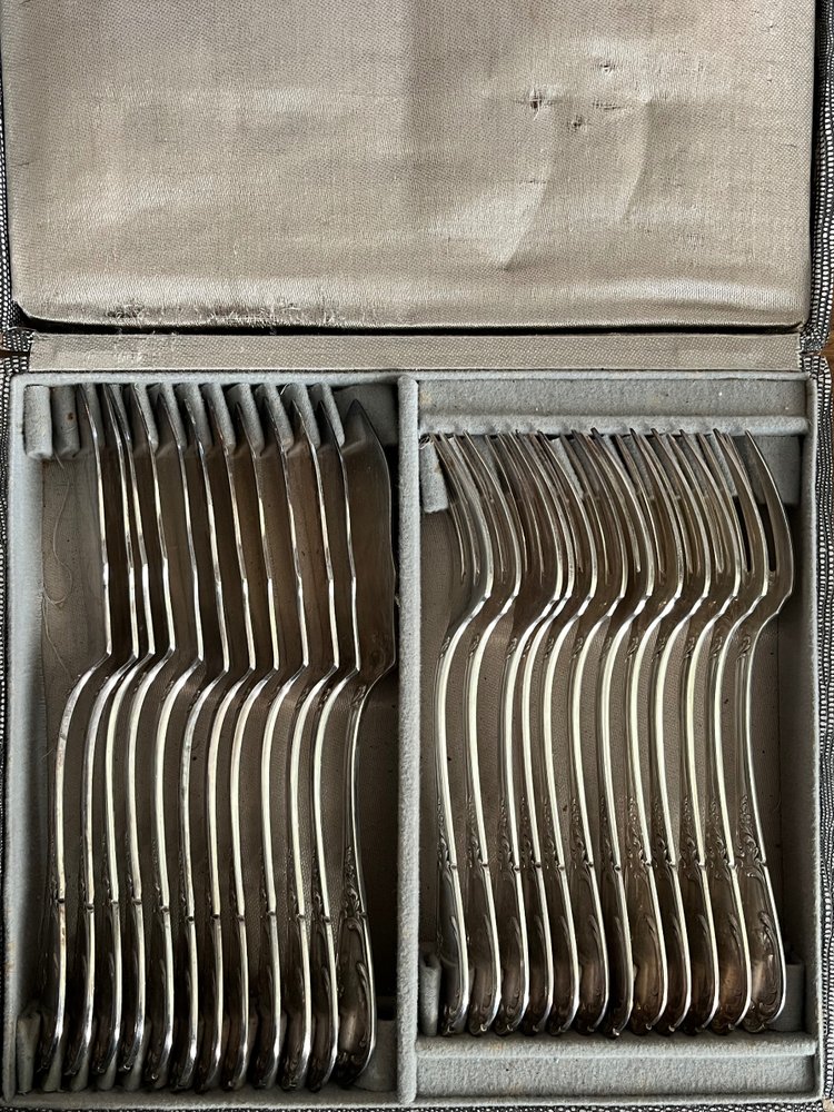 12 SFAM Bien aimé Rocaille fish cutlery sets