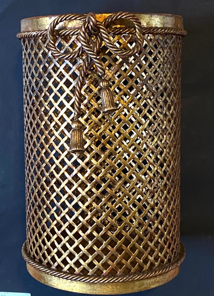 Li Puma. Gilded metal basket. Trimmings decoration. Italy, mid-20th century.