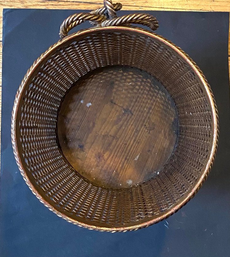 Li Puma. Gilded metal basket. Trimmings decoration. Italy, mid-20th century.