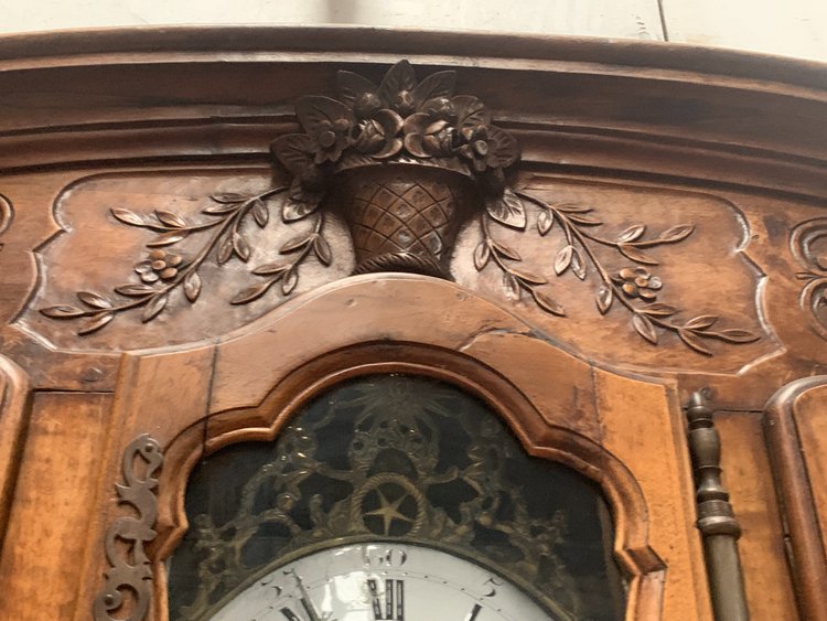 Buffet provençal en noyer massif Buffet deux corps a pendule XIX siècle