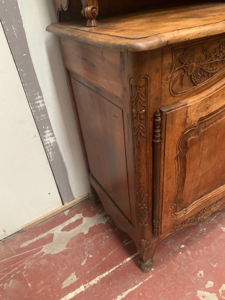 Buffet provençal en noyer massif Buffet deux corps a pendule XIX siècle