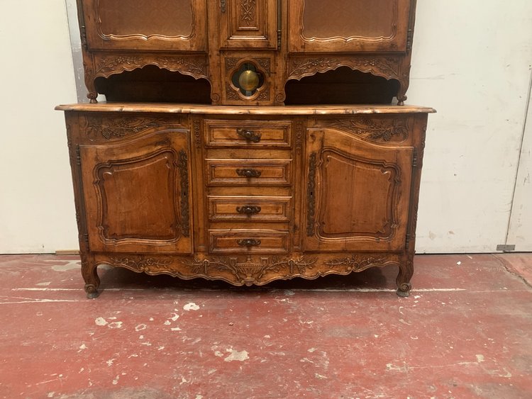 Buffet provençal en noyer massif Buffet deux corps a pendule XIX siècle