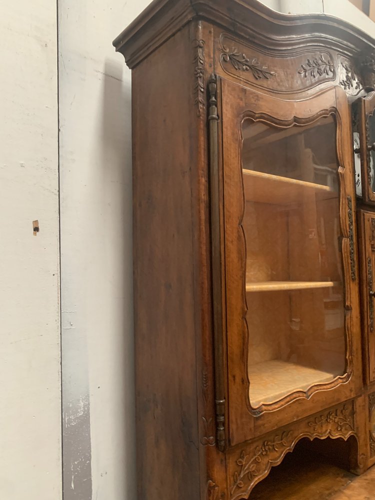 Buffet provençal en noyer massif Buffet deux corps a pendule XIX siècle