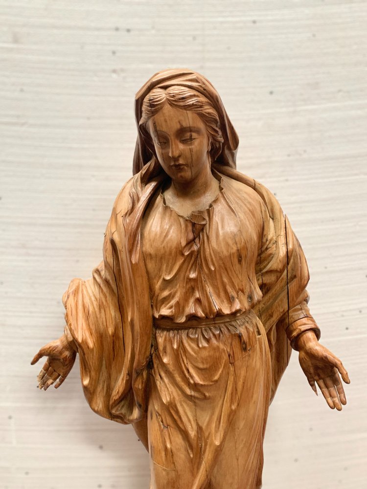 "Virgin of the Immaculate Conception" Very pretty carved wood from the 19th century