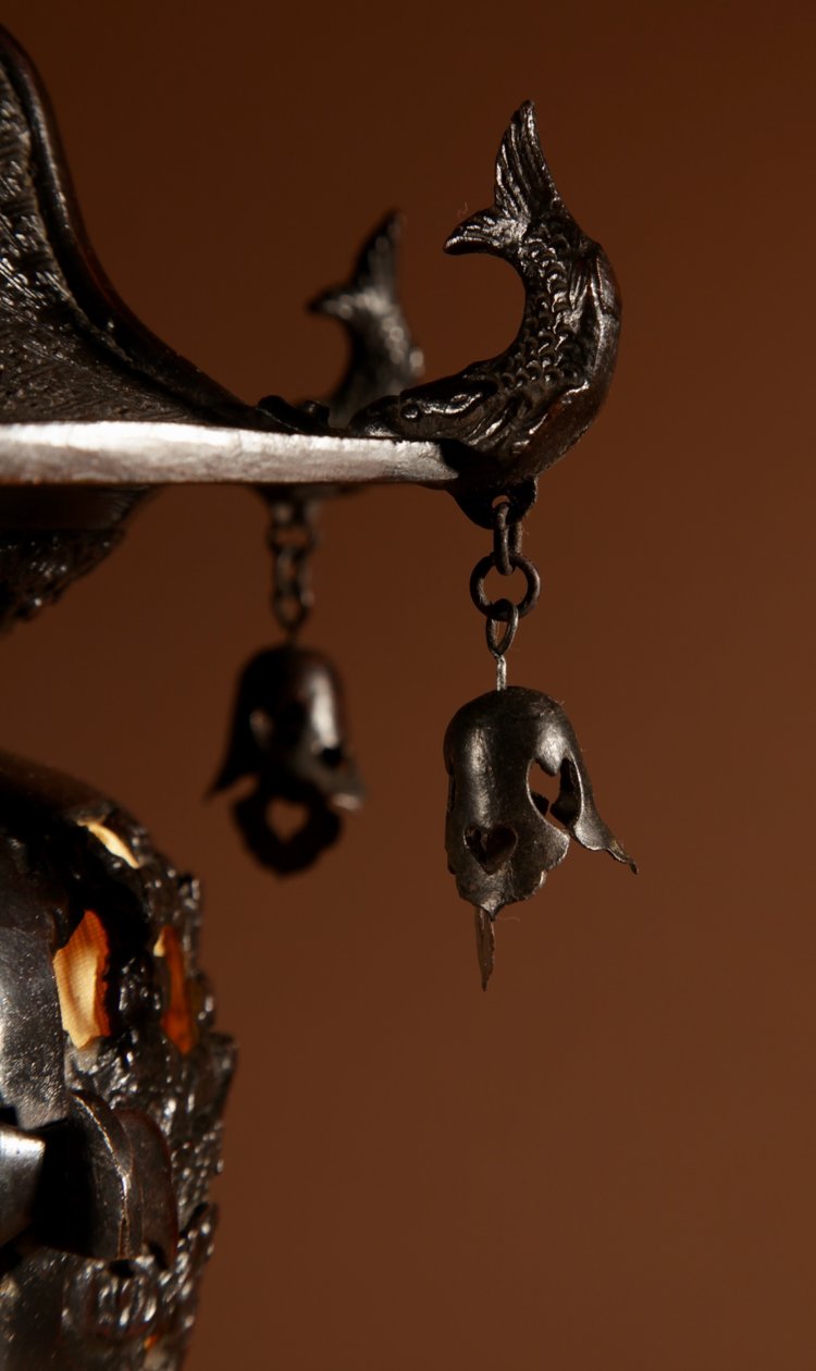  Eine seltene und sehr dekorative japanische Laternen-Tischlampe aus Bronze