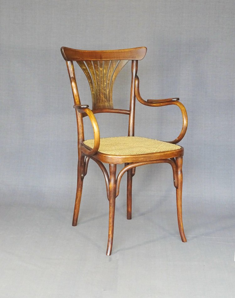 Bentwood armchair, curved wood, bistro KOHN N°196, 1905, new canework; No Thonet