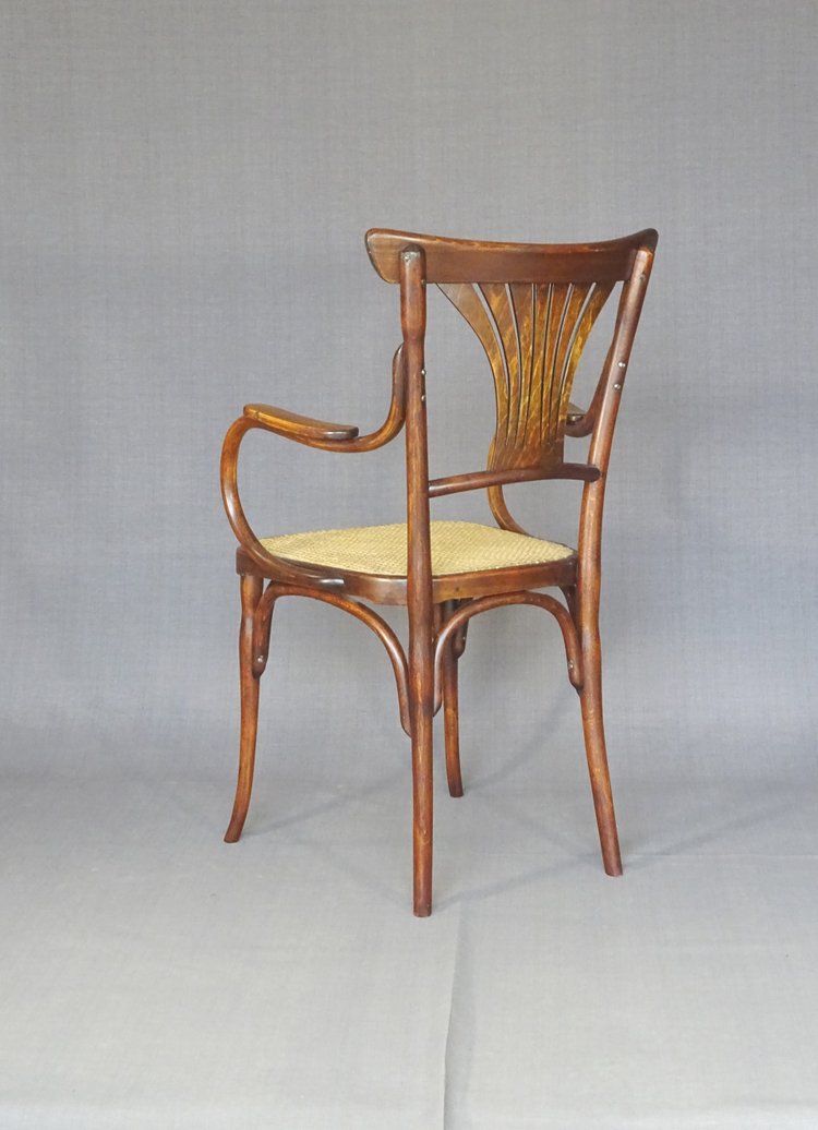 Bentwood armchair, curved wood, bistro KOHN N°196, 1905, new canework; No Thonet