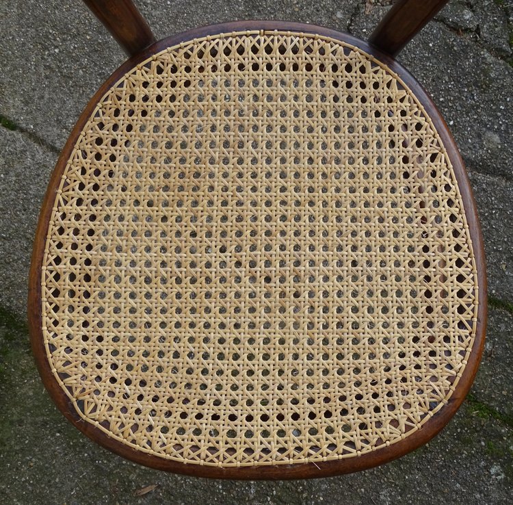 Sedia Thonet N°10, 1870 circa, decoro in palissandro
