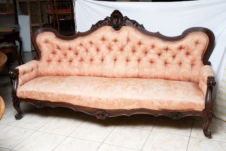 Antique Neapolitan Louis Philippe sofa, 19th century.