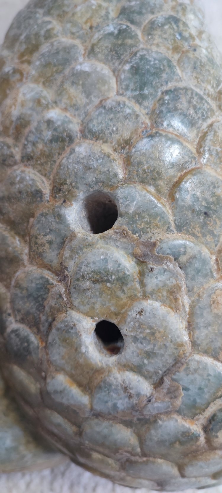 Grüner Marmordelfin. Brunnenelement XVIII/XIX