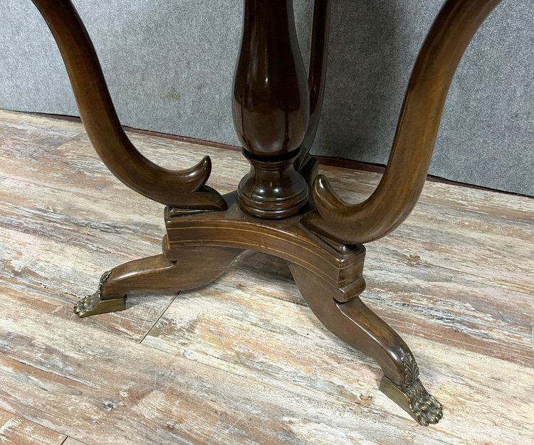 Table Lombarde époque Empire en acajou et filet de laiton vers 1820