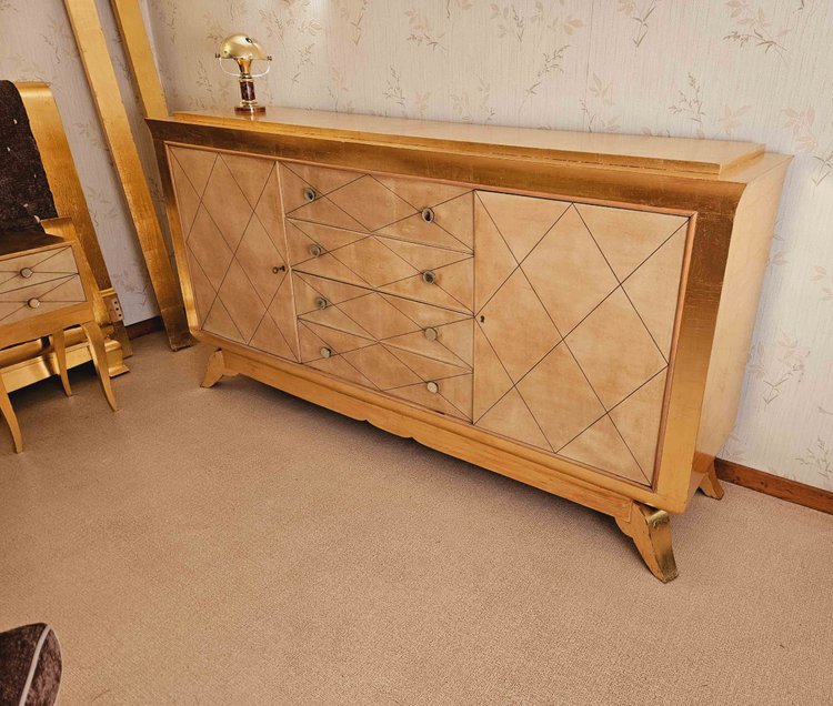 1940's Parchment And Gold Leaf Bedroom