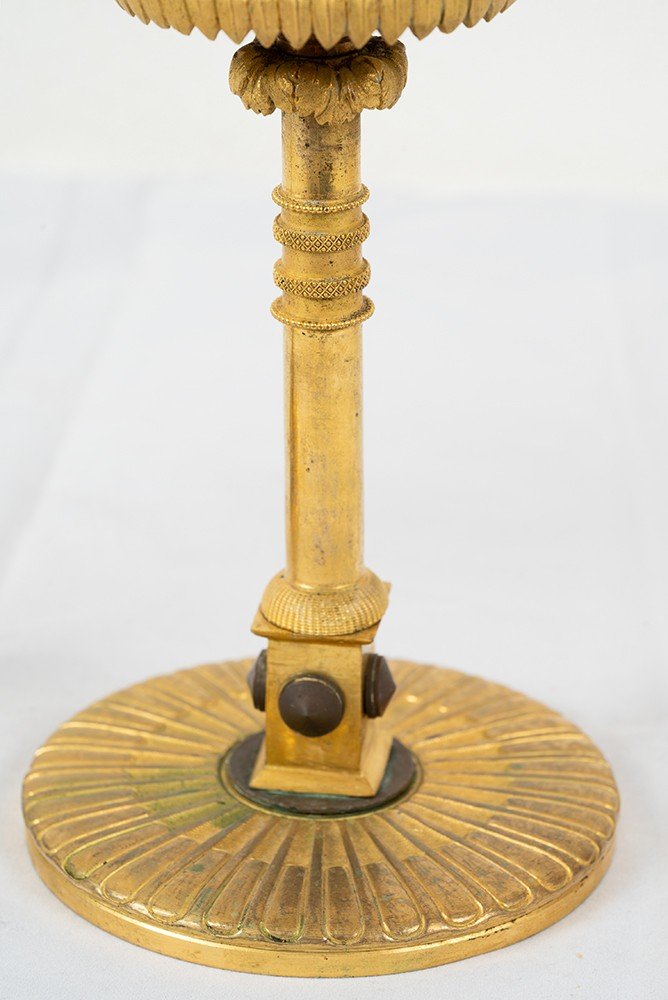 Pair De Bougeoirs Anciens Français Napoléon III En Bronze Doré. 19th Century.