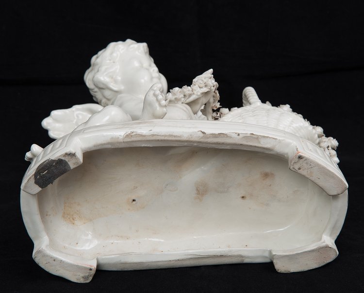 Sculpture Ancienne En Porcelaine, Naples époque XXème Siècle.