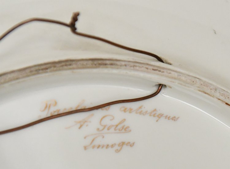 Paire de plats en porcelaine de Limoges décor de scènes de chasse peints par Abel Golse (1844-1937)