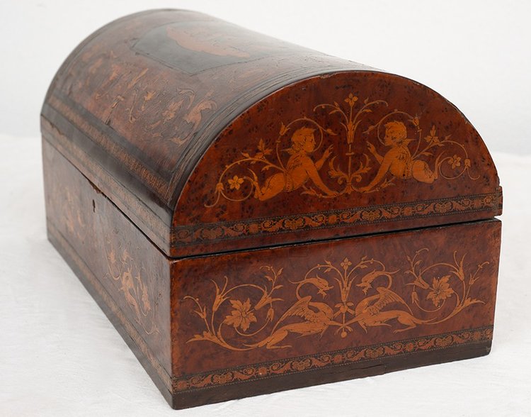 Boîte à Bijoux Ancienne En Bois Exotiques Précieux. Sorrento (italy) XIXe Siècle.