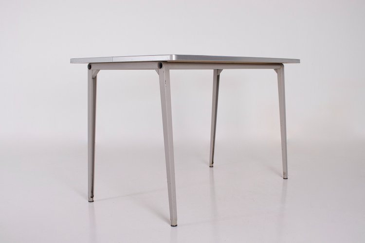 Table Reform by Friso Kramer