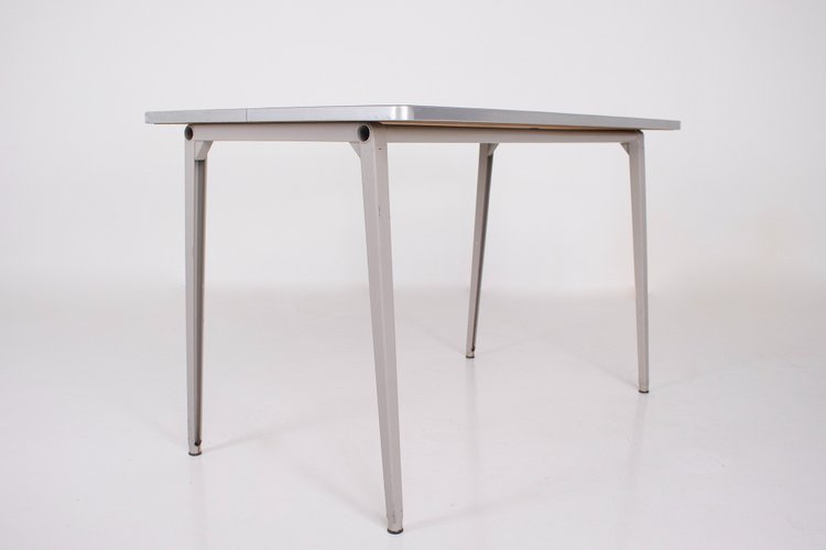 Table Reform by Friso Kramer
