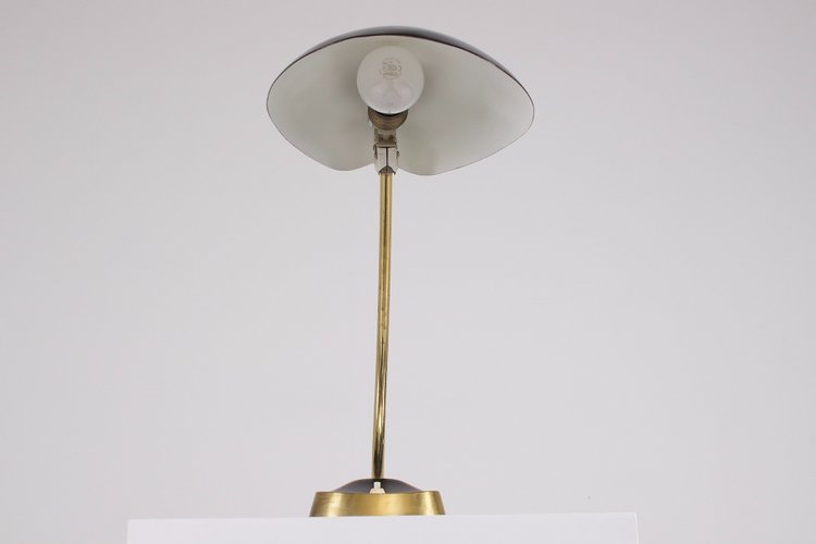 Adjustable modernist lamp
