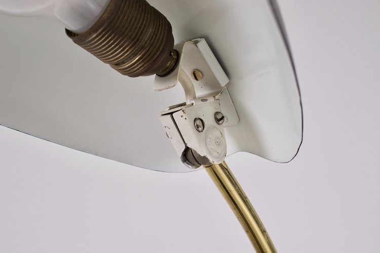 Adjustable modernist lamp