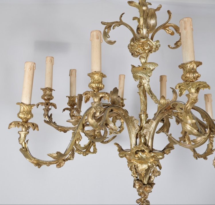  Lampadario Rocaille in ormolu, XIX secolo