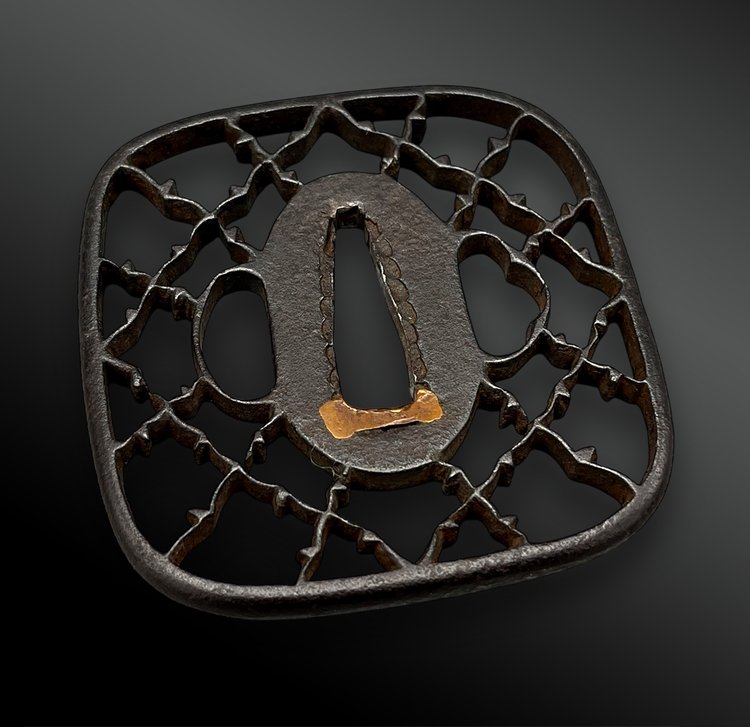 TSUBA Kaku Maru Gata - Giappone - Periodo Edo (1603-1868)